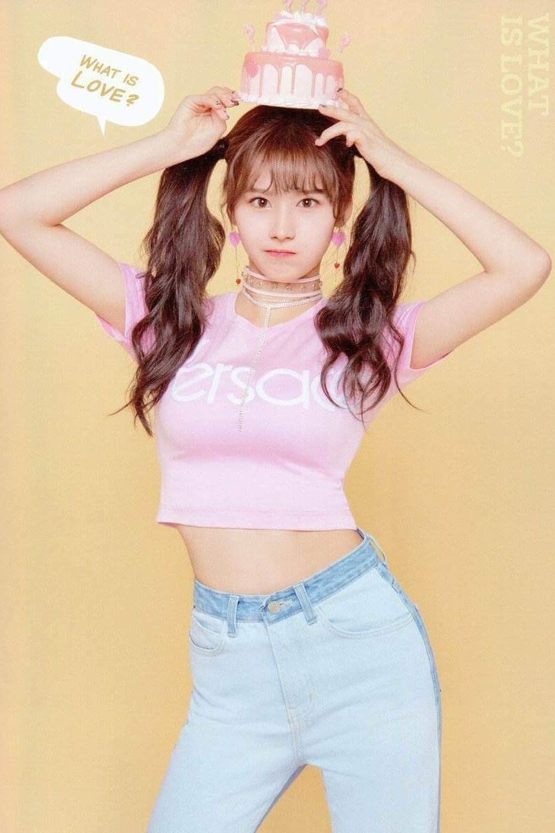 TWICE(トゥワイス)サナの最新髪型と髪色を紹介！オーダーの仕方も